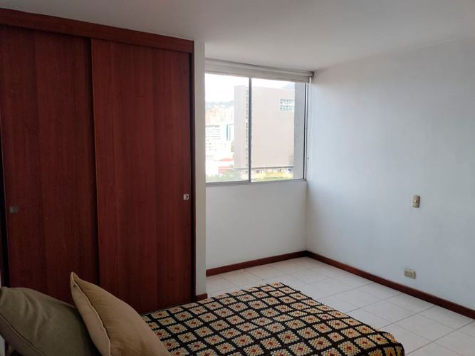 Apartamento de 3 alcobas en arriendo en El Poblado, Medellín, 87 m² · foto 9 de 20