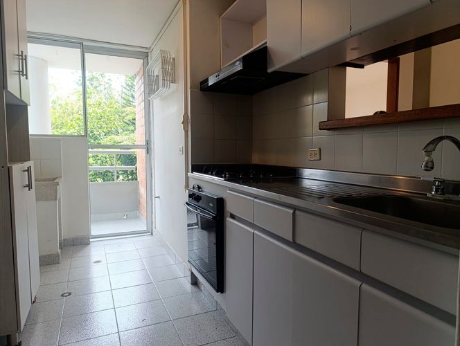 Apartamento de 2 alcobas en arriendo en El Poblado, Medellín, 60 m² · foto 5 de 18