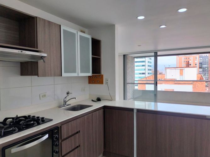 Apartamento de 3 alcobas en venta en El Poblado, Medellín, 121 m² · foto 4 de 20