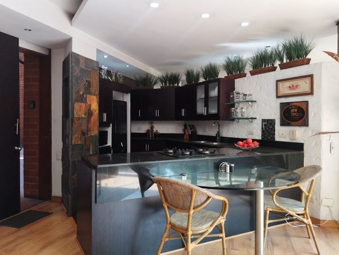 Apartamento en venta en El Poblado, Medellín · foto 7 de 16