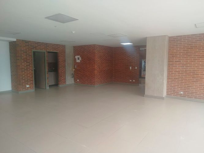 Oficina en arriendo en El Poblado, Medellín, 99 m² · foto 13 de 19
