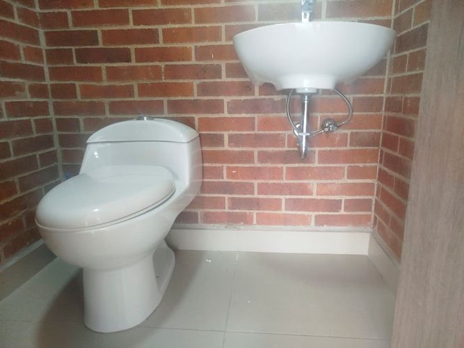 Oficina en arriendo en El Poblado, Medellín, 99 m² · foto 18 de 19