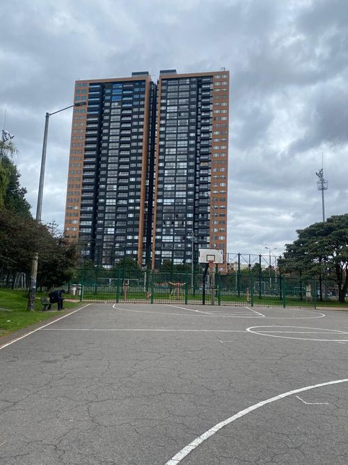 Apartamento en venta en Cedritos, Bogotá · foto 4 de 15