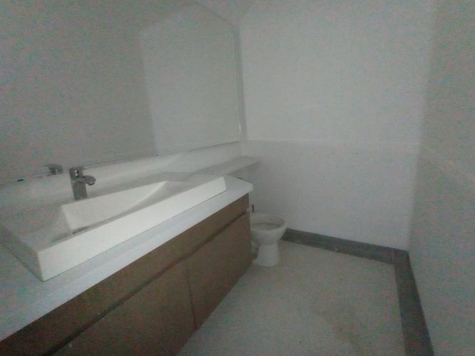 Consultorio en arriendo en San Diego, Medellín, 326 m² · foto 14 de 14