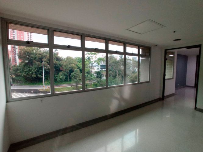 Consultorio en arriendo en San Diego, Medellín, 108 m² · foto 8 de 12