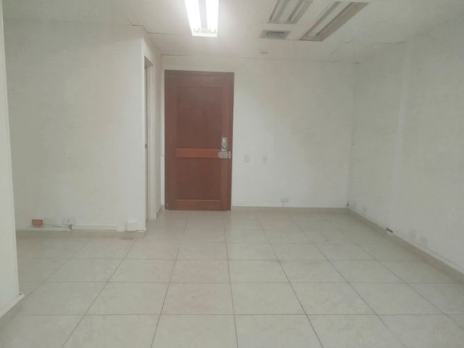 Oficina en arriendo en El Poblado, Medellín, 38 m² · foto 3 de 12
