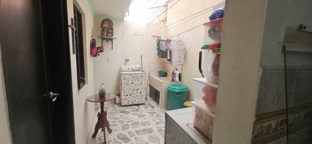 Casa de 8 alcobas en venta en Belén Las Mercedes, Medellín, 106 m² · foto 9 de 24