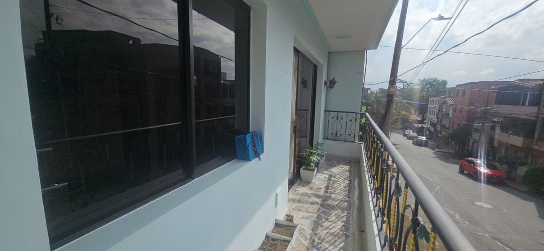 Casa de 8 alcobas en venta en Belén Las Mercedes, Medellín, 106 m² · foto 16 de 24