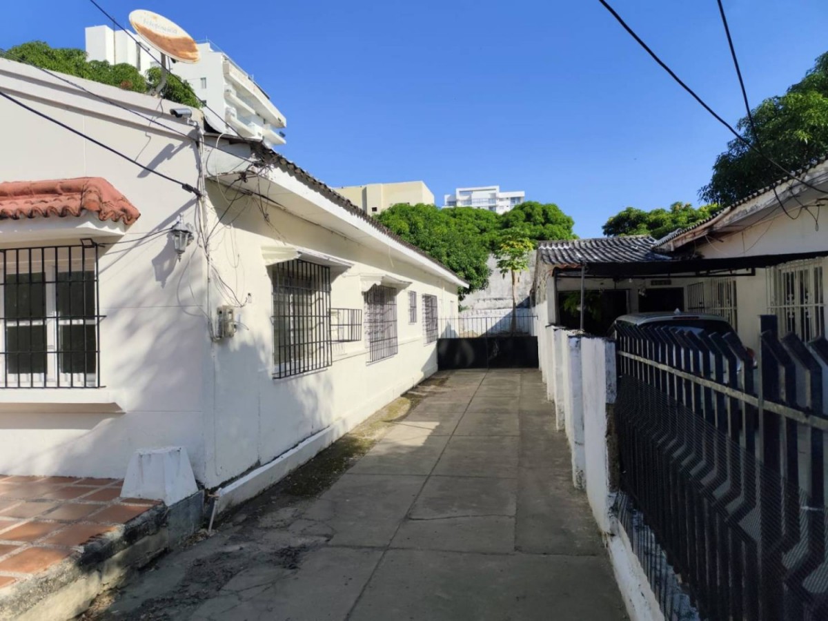 Casa en venta en Crespo, Cartagena · foto 2 de 24