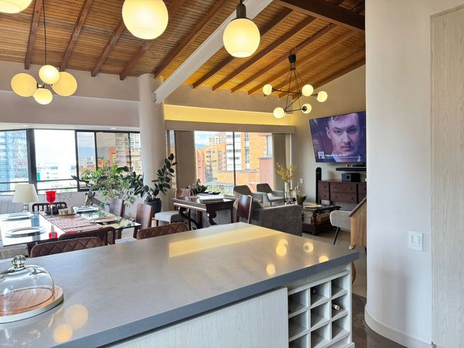 Apartamento de 3 alcobas en arriendo en El Poblado, Medellín, 180 m² · foto 17 de 18