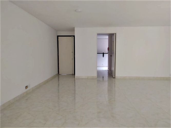 Apartamento de 4 alcobas en arriendo en La Aguacatala, Medellín, 135 m² · foto 2 de 17