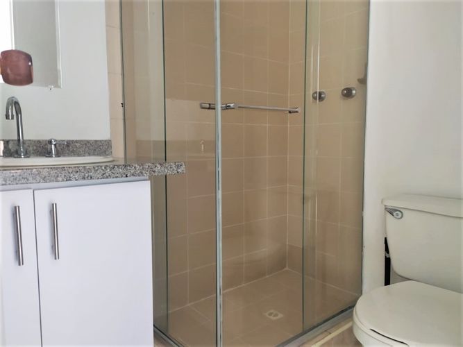Apartamento de 4 alcobas en arriendo en La Aguacatala, Medellín, 135 m² · foto 6 de 17