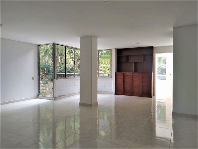 Apartamento de 4 alcobas en arriendo en La Aguacatala, Medellín, 135 m² · foto 7 de 17