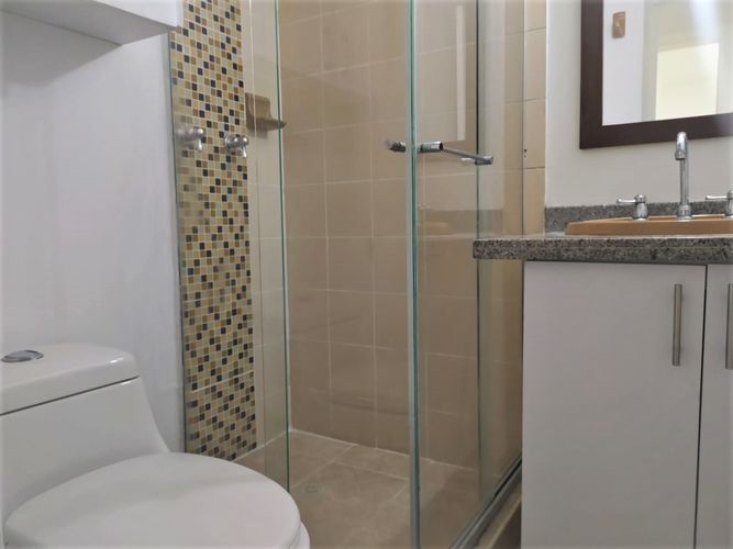 Apartamento de 4 alcobas en arriendo en La Aguacatala, Medellín, 135 m² · foto 11 de 17