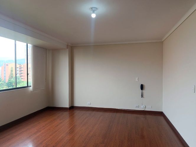 Apartamento en arriendo en Los Balsos, Medellín · foto 8 de 19