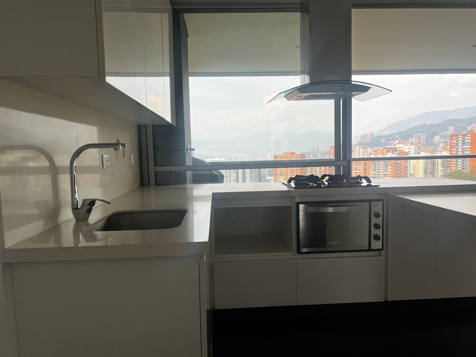 Apartaestudio en arriendo en El Campestre, Medellín · foto 7 de 17