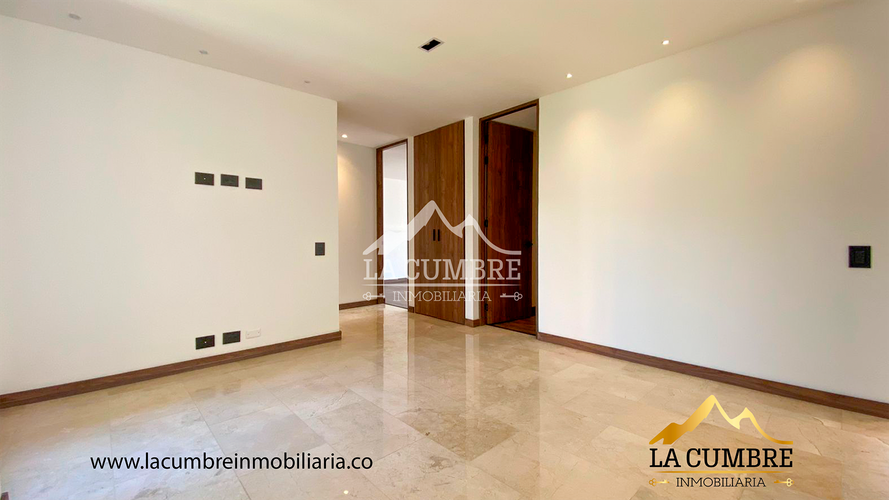 Apartamento de 2 alcobas en arriendo en Castropol, Medellín, 150 m² · foto 3 de 16