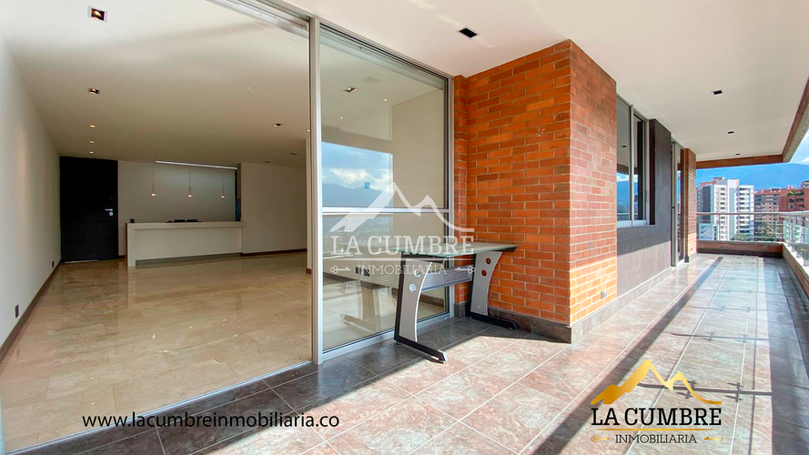 Apartamento de 2 alcobas en arriendo en Castropol, Medellín, 150 m² · foto 4 de 16