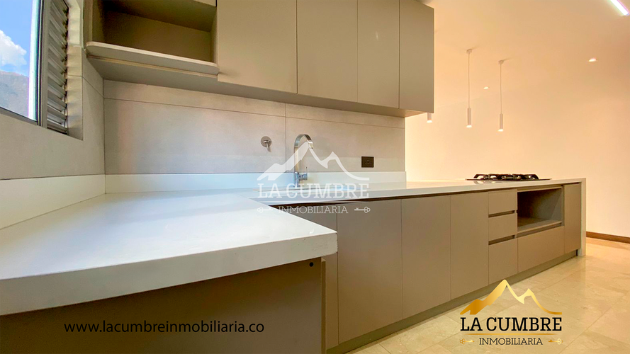 Apartamento de 2 alcobas en arriendo en Castropol, Medellín, 150 m² · foto 7 de 16