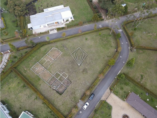 Lote en venta en Guamito, La Ceja, 2530 m² · foto 3 de 11