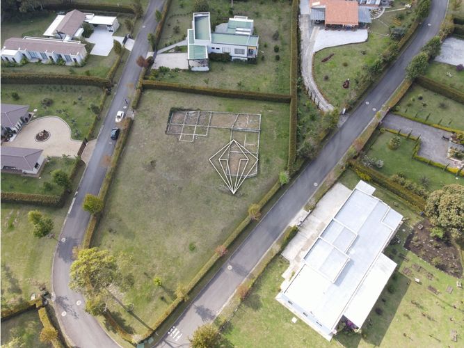 Lote en venta en Guamito, La Ceja, 2530 m² · foto 5 de 11