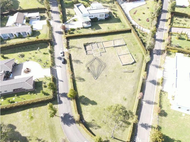 Lote en venta en Guamito, La Ceja, 2530 m² · foto 10 de 11