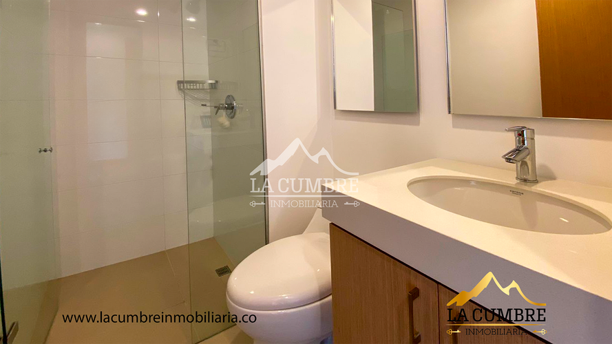 Apartamento de 2 alcobas en arriendo en Los Balsos, Medellín, 115 m² · foto 7 de 13