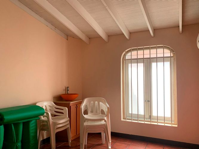 Consultorio en arriendo en Patio Bonito, Medellín, 18 m² · foto 2 de 5