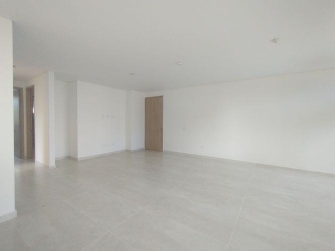 Apartamento de 3 alcobas en venta en Altos De Riomar, Barranquilla, 133 m² · foto 3 de 17