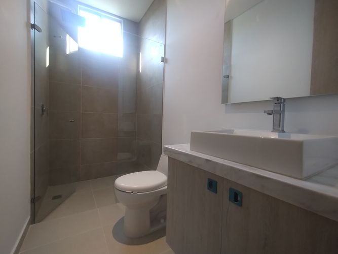 Apartamento de 3 alcobas en venta en Altos De Riomar, Barranquilla, 133 m² · foto 15 de 17