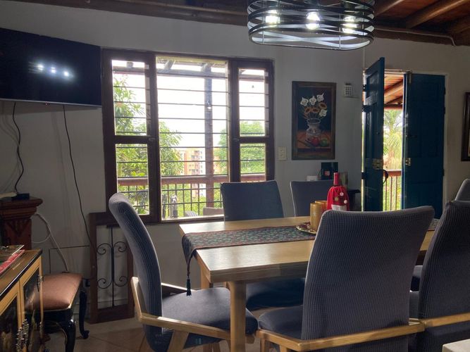 Casa de 4 alcobas en arriendo en Las Lomitas, Sabaneta, 320 m² · foto 2 de 20