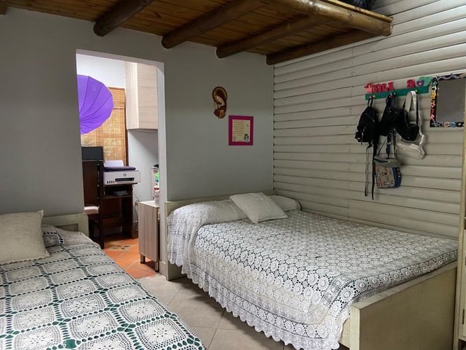 Casa de 4 alcobas en arriendo en Las Lomitas, Sabaneta, 320 m² · foto 10 de 20