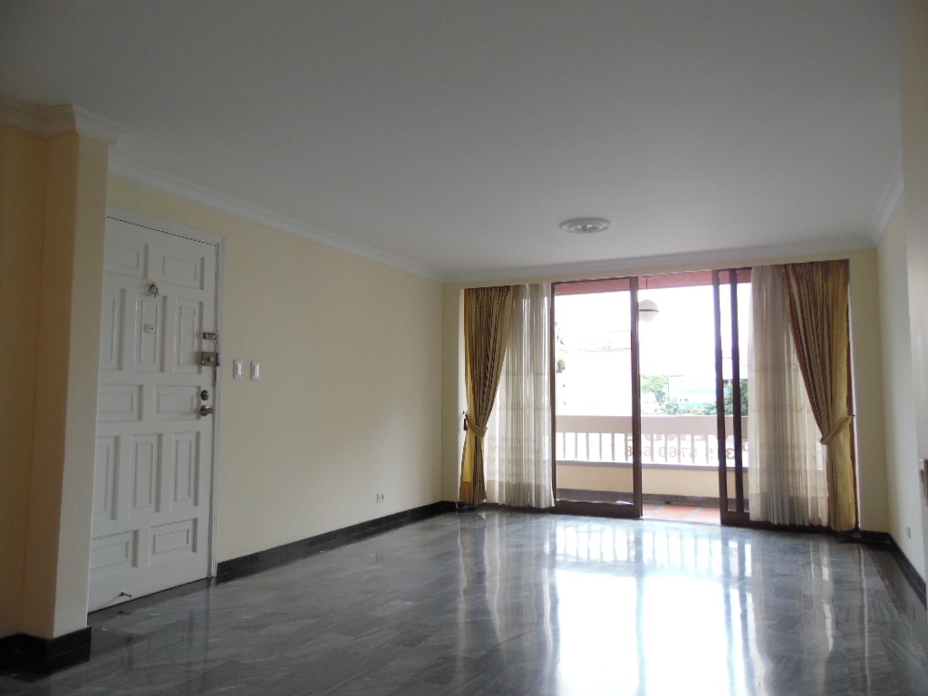 Apartamento en venta en Pinares, Pereira · foto 9 de 10