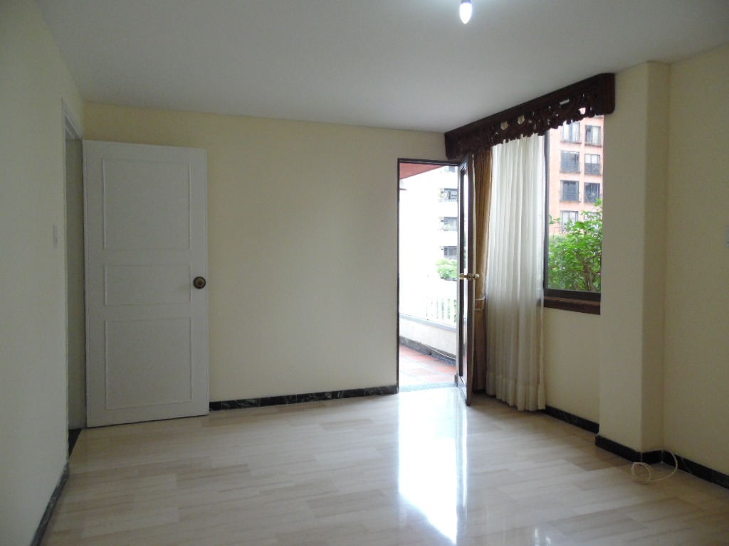Apartamento en venta en Pinares, Pereira · foto 4 de 10