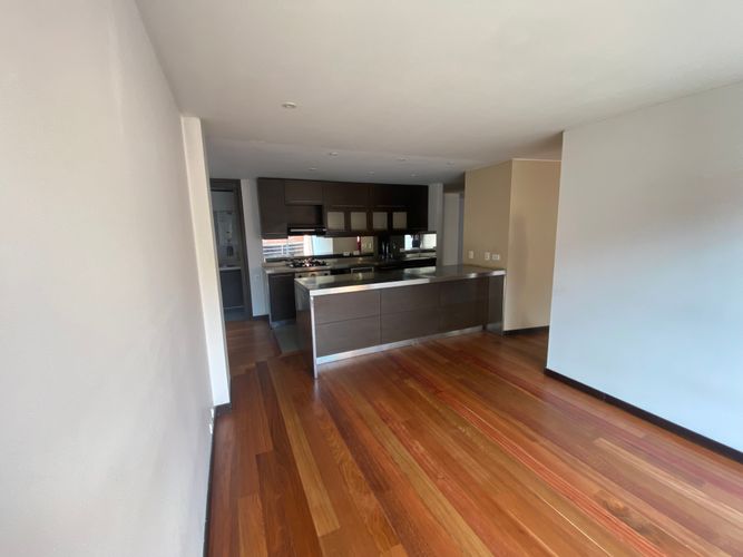 Apartamento de 3 alcobas en venta en Los Rosales, Bogotá, 171 m² · foto 13 de 22
