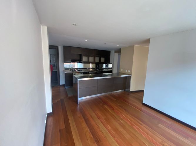 Apartamento de 3 alcobas en venta en Los Rosales, Bogotá, 171 m² · foto 14 de 22