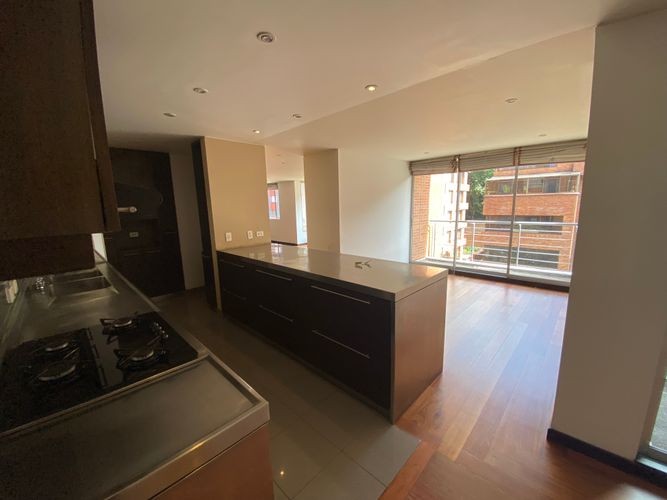 Apartamento de 3 alcobas en venta en Los Rosales, Bogotá, 171 m² · foto 17 de 22