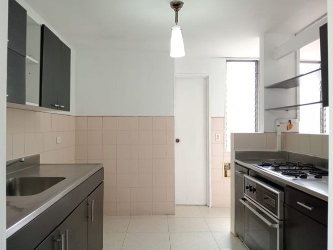 Apartamento de 3 alcobas en arriendo en Laureles, Medellín, 120 m² · foto 4 de 20