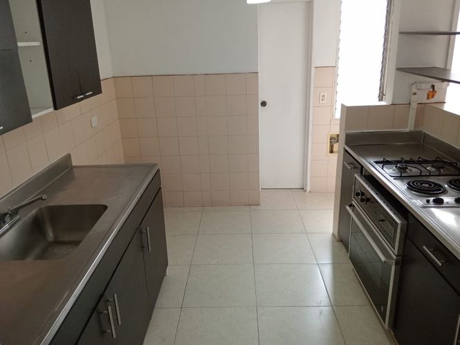 Apartamento de 3 alcobas en arriendo en Laureles, Medellín, 120 m² · foto 9 de 20