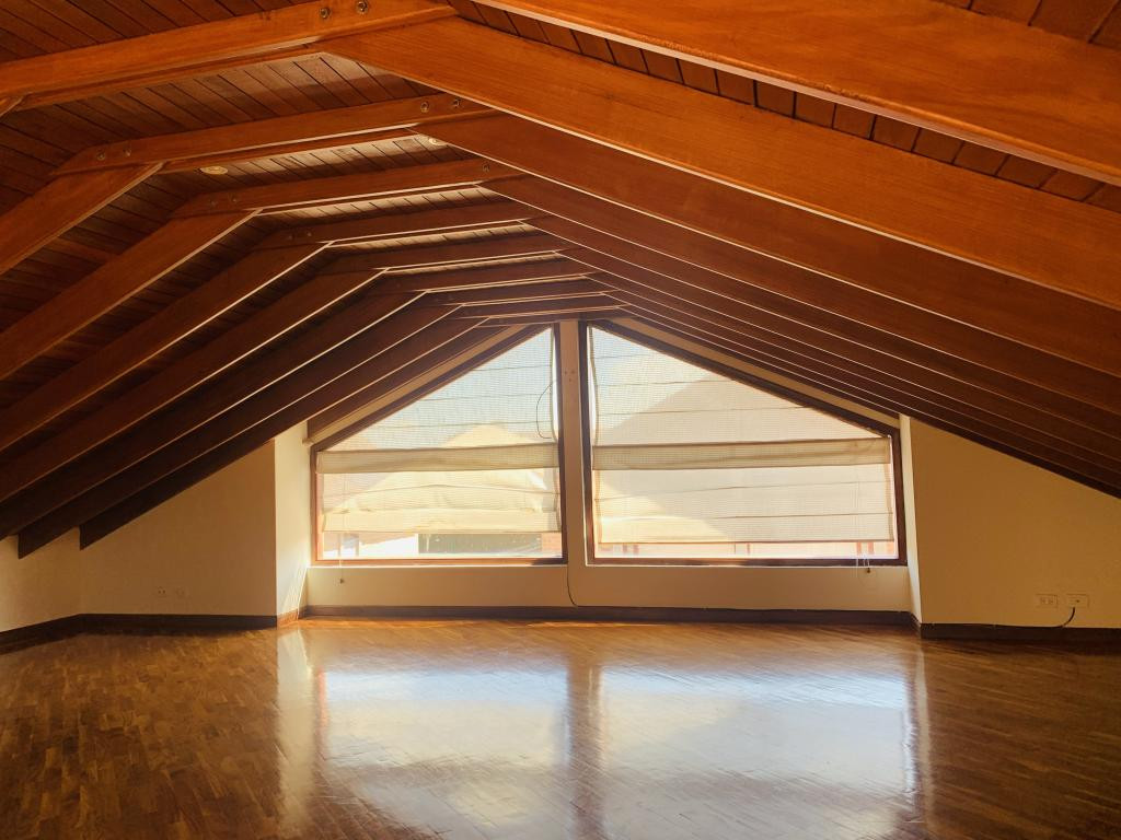 Casa en venta en San Jose De Bavaria, Bogotá · foto 10 de 24