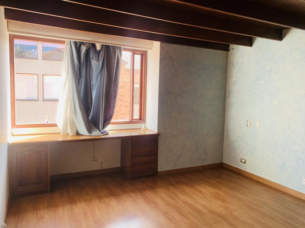 Casa en venta en San Jose De Bavaria, Bogotá · foto 11 de 24