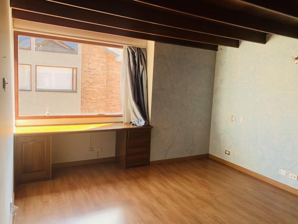 Casa en venta en San Jose De Bavaria, Bogotá · foto 17 de 24