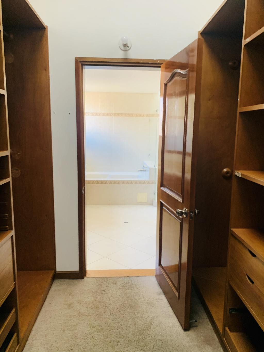 Casa en venta en San Jose De Bavaria, Bogotá · foto 18 de 24