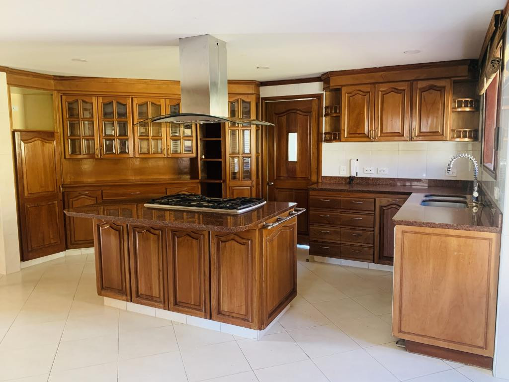 Casa en venta en San Jose De Bavaria, Bogotá · foto 23 de 24