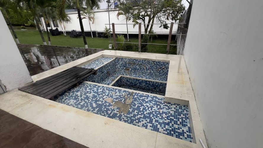 Casa de 4 alcobas en venta en Picaleña Y Mirolindo, Ibagué, 328 m² · foto 9 de 12