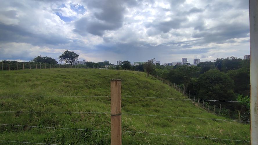 Lote en venta en Avenida Centenario, Armenia, 7720 m² · foto 4 de 10