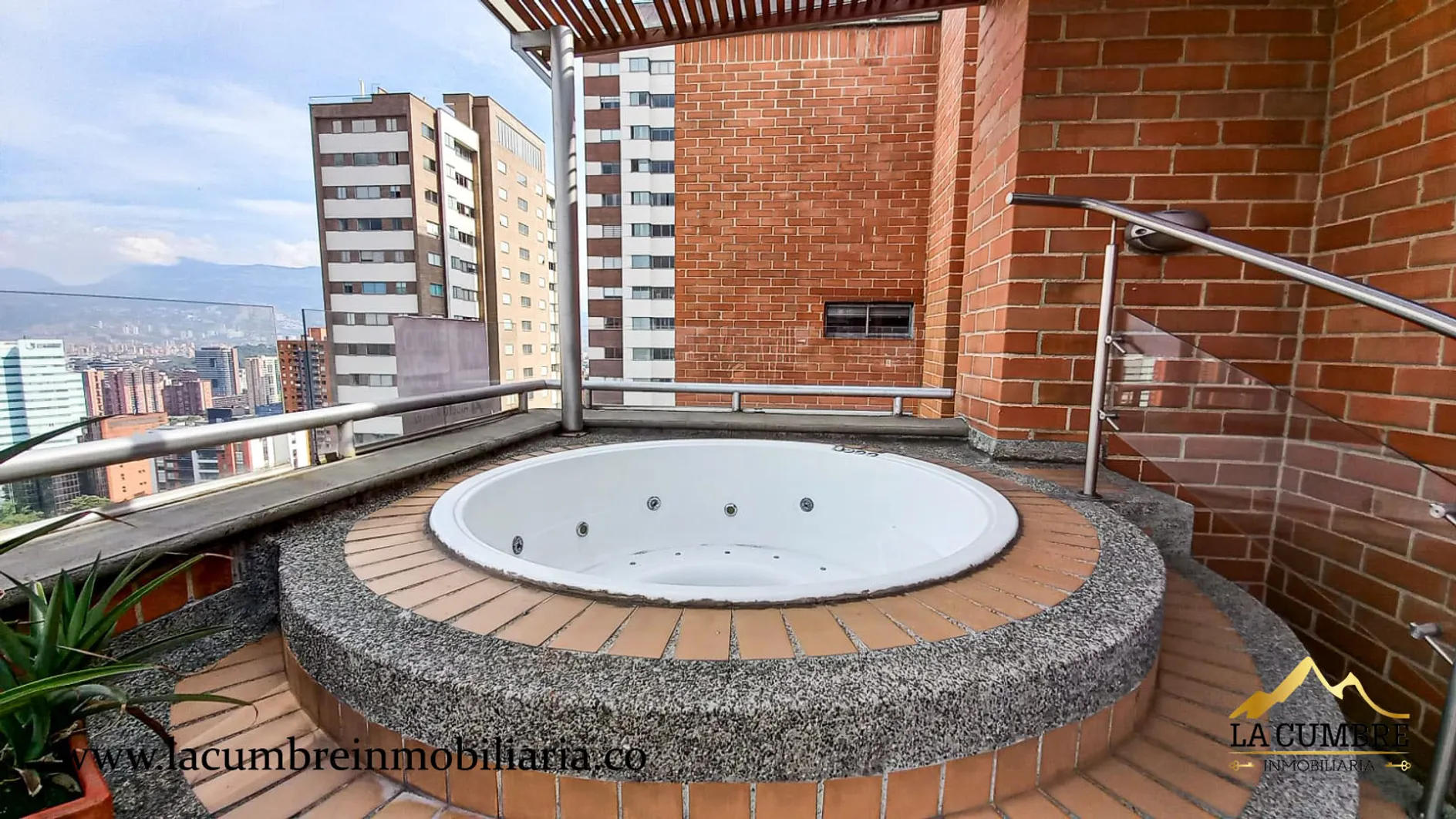 Apartamento en venta en Castropol, Medellín 2