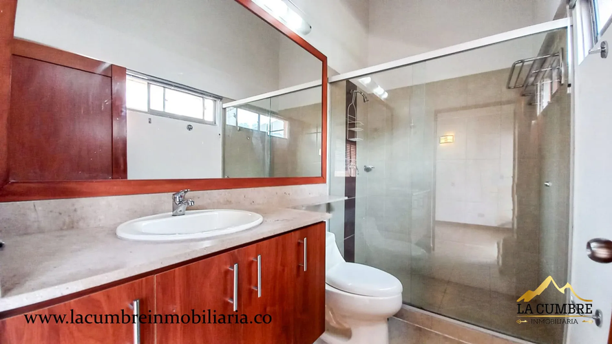 Apartamento de 2 alcobas en venta en Castropol, Medellín, 180 m² · foto 11 de 14
