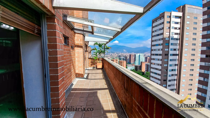 Apartamento de 2 alcobas en venta en Castropol, Medellín, 180 m² · foto 12 de 14