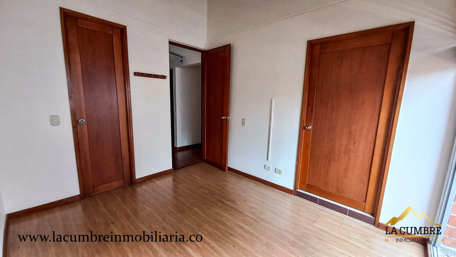 Apartamento de 2 alcobas en venta en Castropol, Medellín, 180 m² · foto 13 de 14